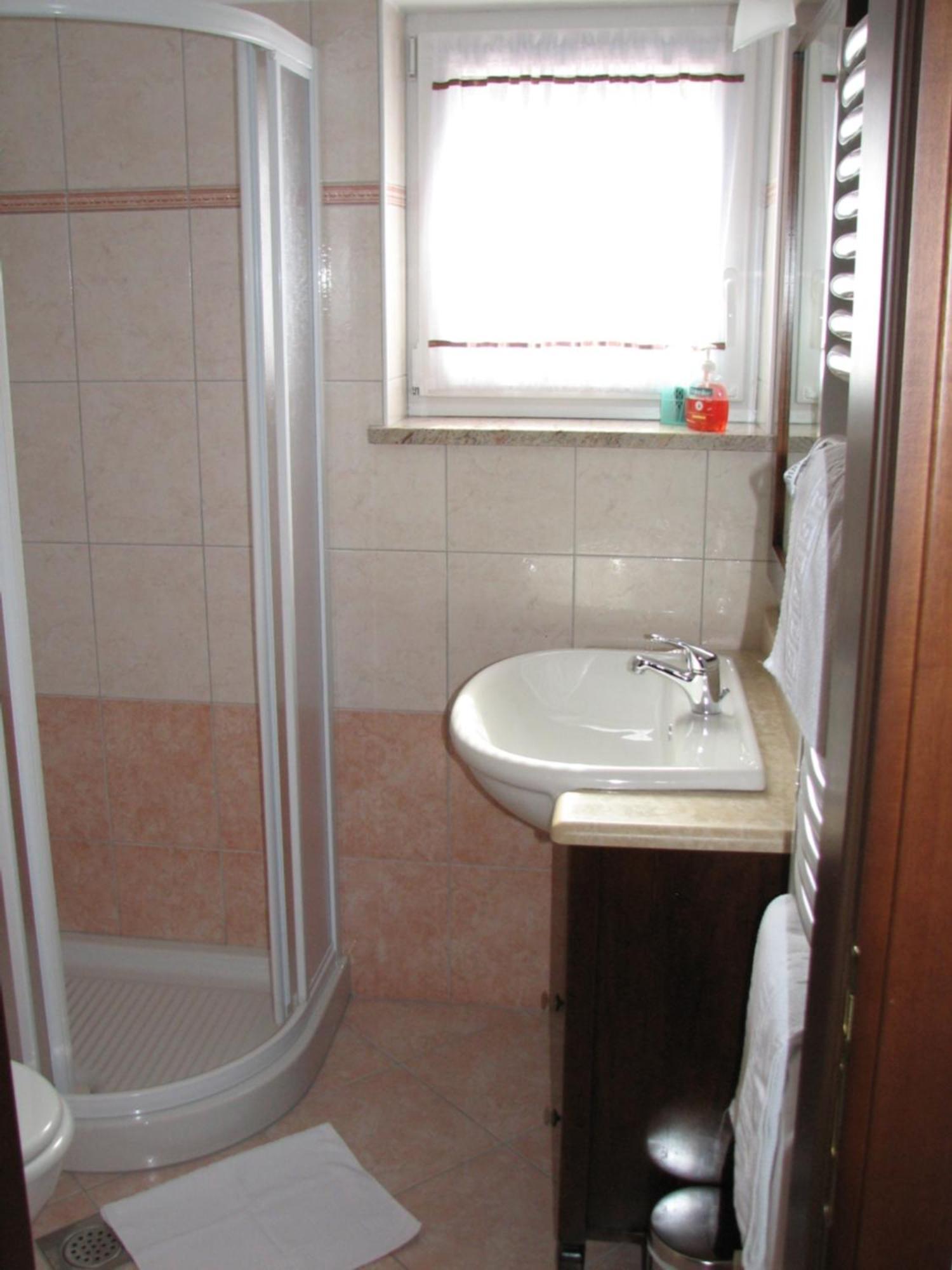 Guest House Pod Slavnikom Podgorje  Buitenkant foto